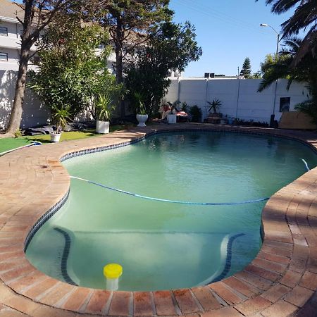 Salama Lodge Milnerton Кейптаун Екстериор снимка