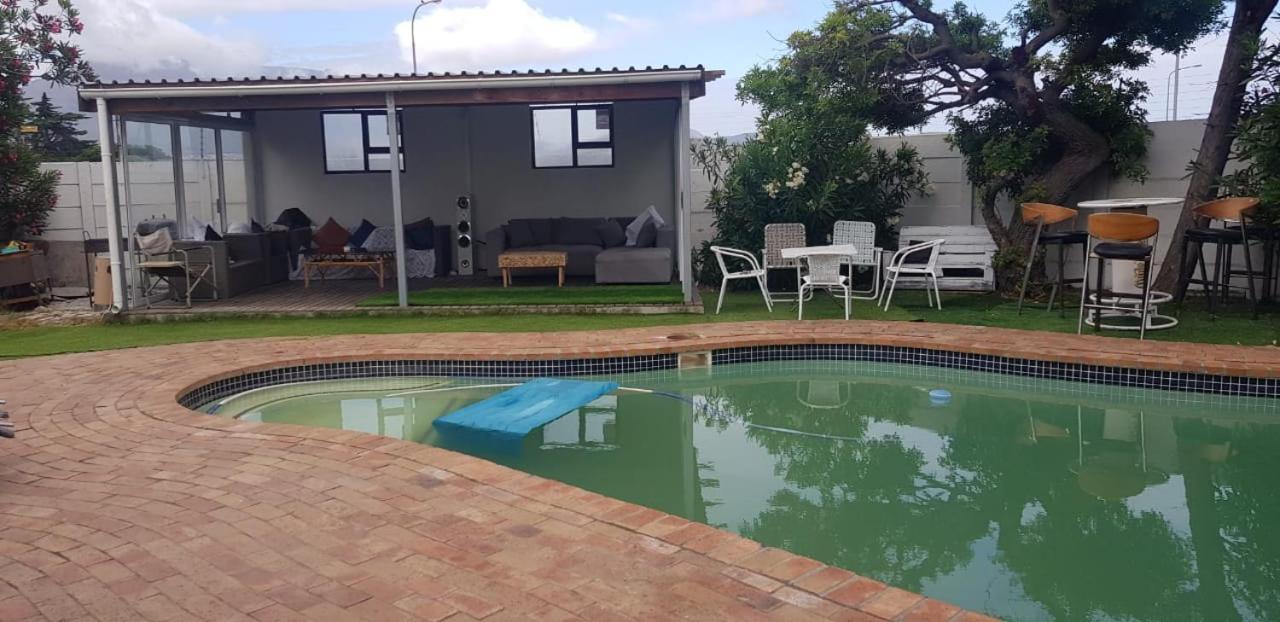 Salama Lodge Milnerton Кейптаун Екстериор снимка
